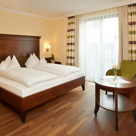 Hotel Zur Post Kötzting エクステリア 写真