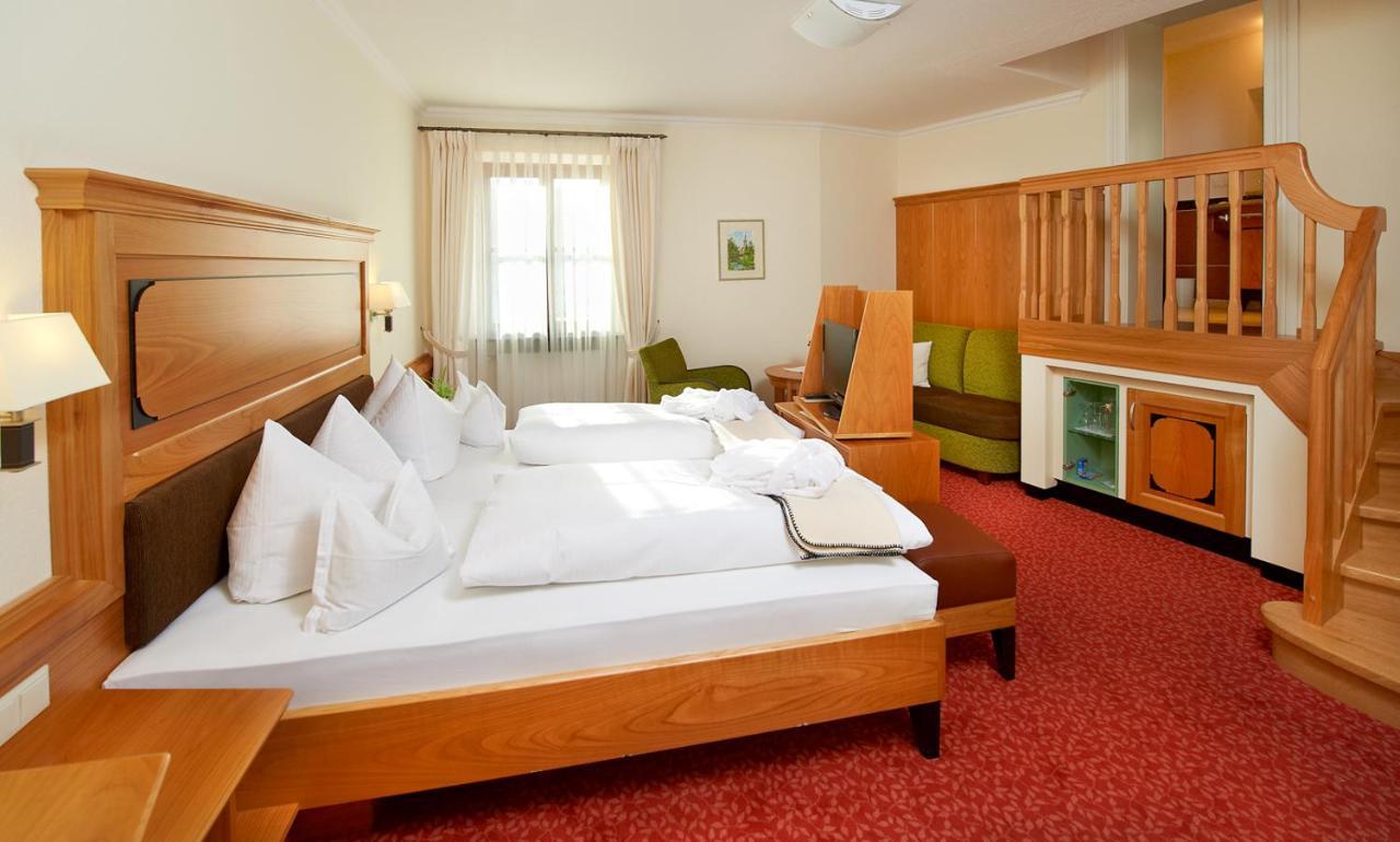 Hotel Zur Post Kötzting エクステリア 写真