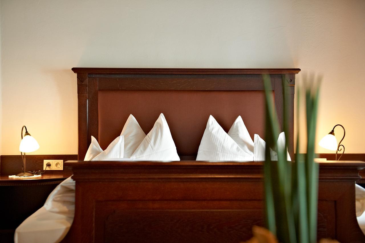 Hotel Zur Post Kötzting エクステリア 写真